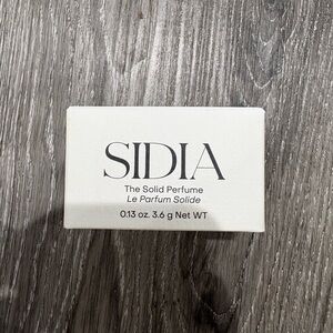 BRALESS Leather & Vanilla Solid Perfume - White Box